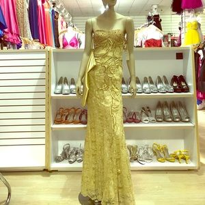 Long dresses for prom